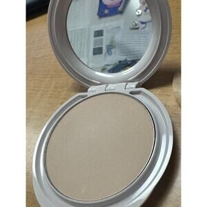 NOS VTG Avon Perfecting Pressed Face Powder Translucent